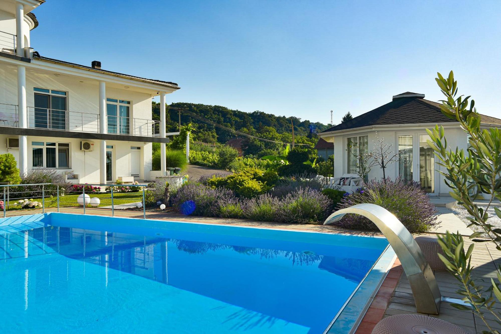 Apartments Villa Graf Semêndria Exterior foto